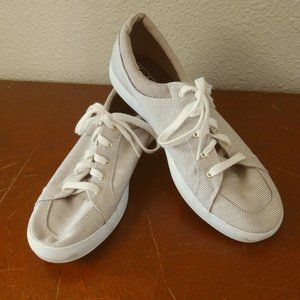 Keds Women's White/Tan Pinstripe Tennis Shoes